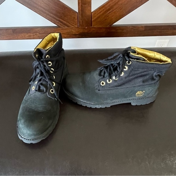 Timberland boots in a size 5 black and gold - Picture 1 of 16